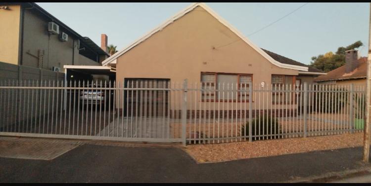 3 Bedroom Property for Sale in Chrismar Western Cape